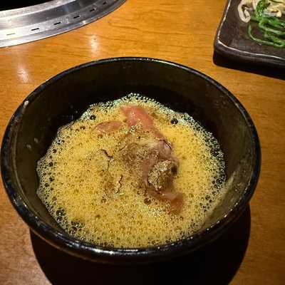 Yoroniku with the family